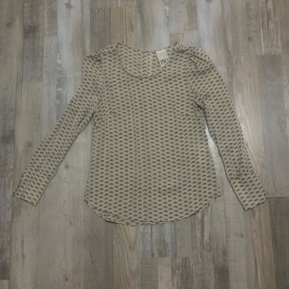 S Cream + Grey Pattern Silk Top